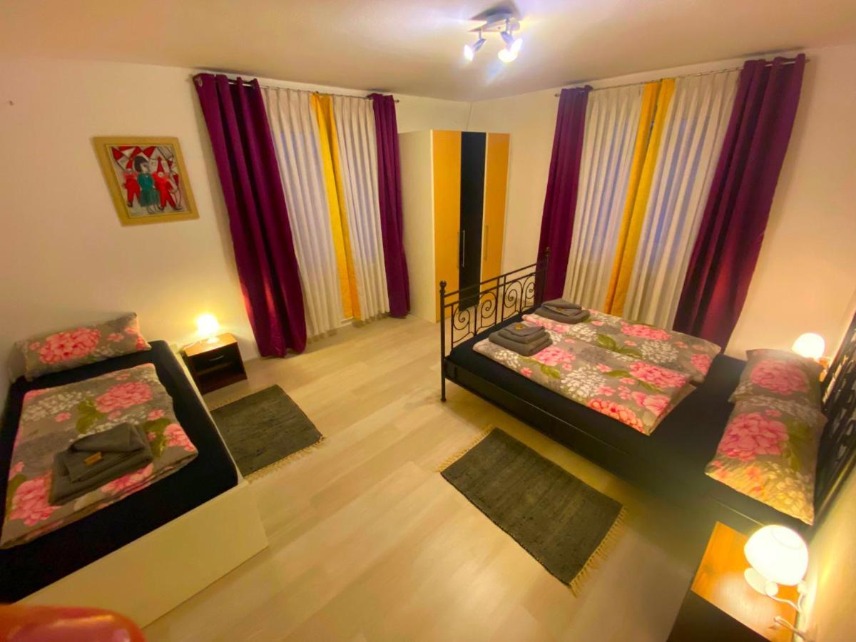 Ferienwohnung Цусмарсхаузен Екстериор снимка